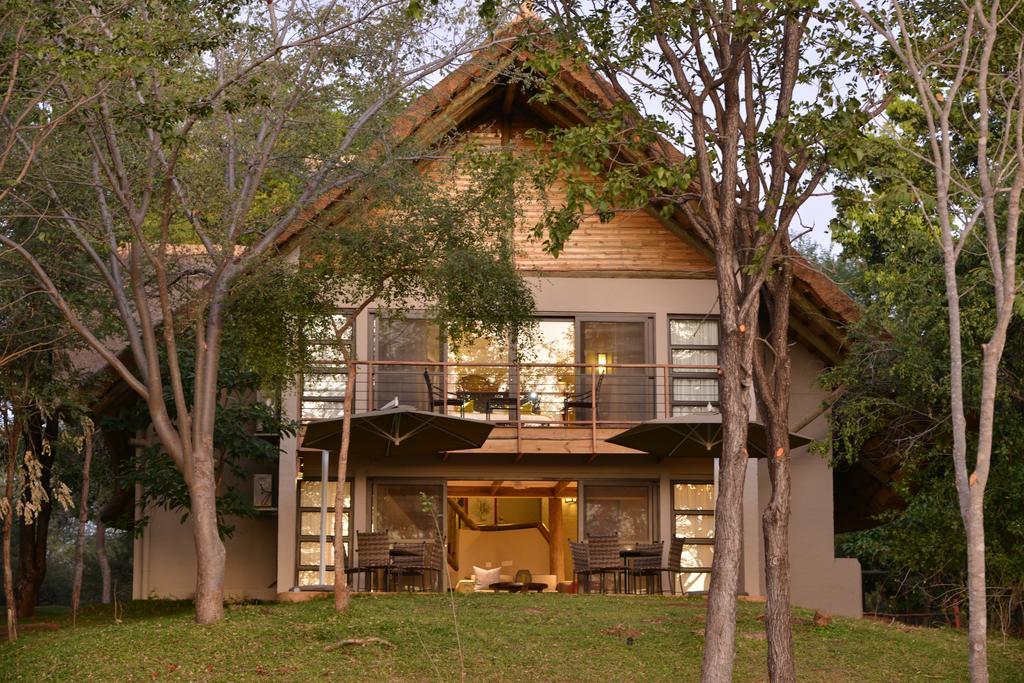 Victoria Falls Safari Suites المظهر الخارجي الصورة