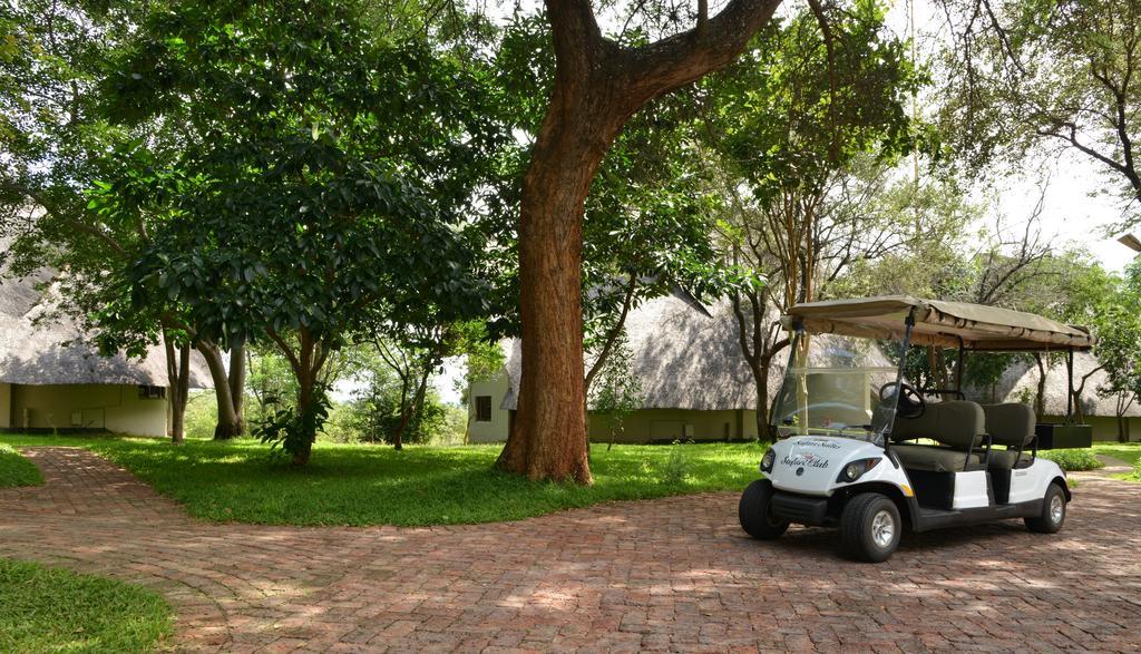 Victoria Falls Safari Suites المظهر الخارجي الصورة